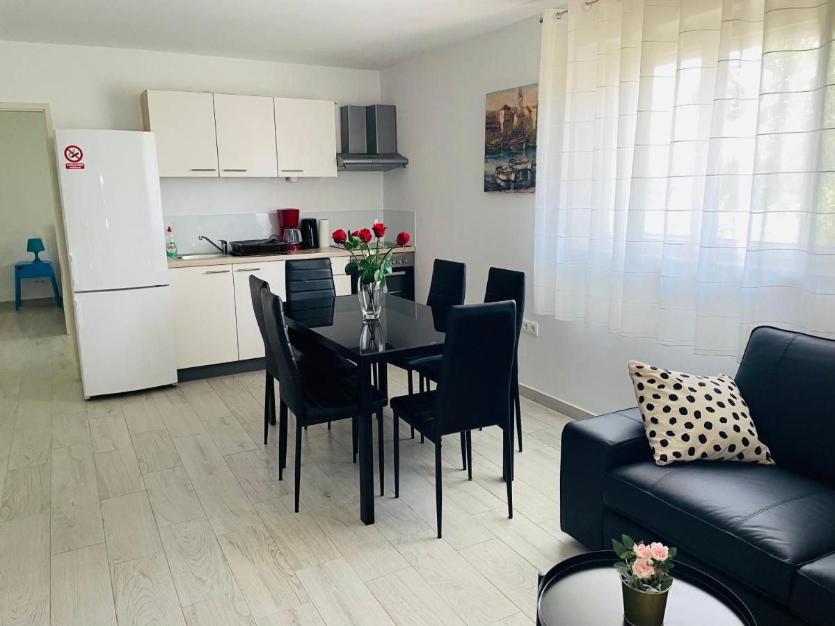 Apartment Paulina Trogir Luaran gambar