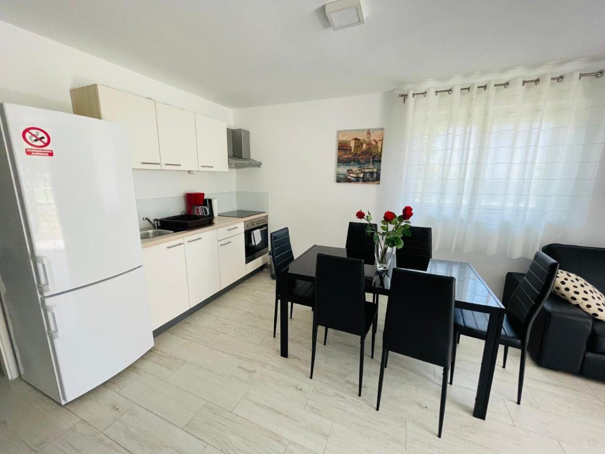Apartment Paulina Trogir Luaran gambar