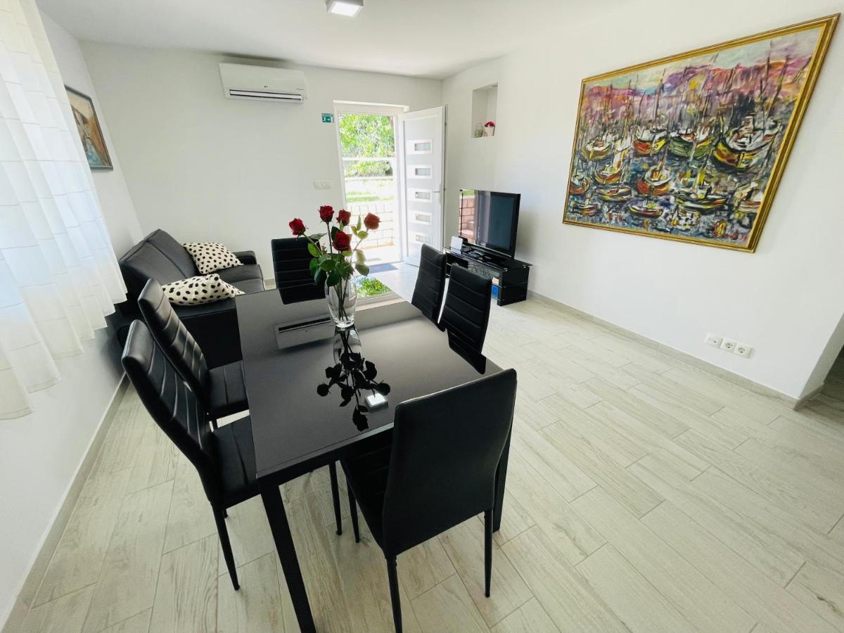 Apartment Paulina Trogir Luaran gambar
